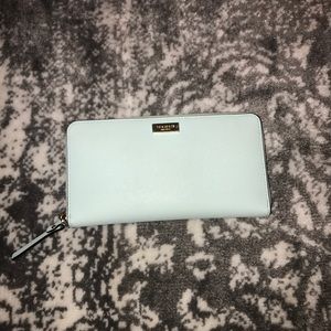 KATE SPADE wallet(matches purse in other listing)
